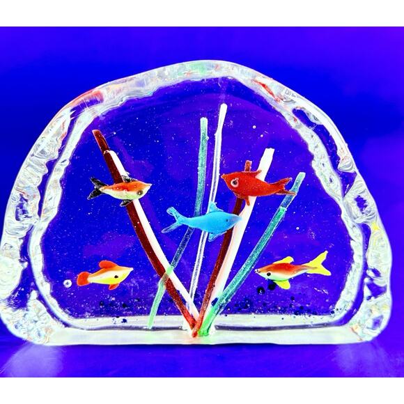 Vintage Murano Style Fish Aquarium Art Glass Block Paperweight MCM Ocean - Picture 2 of 15